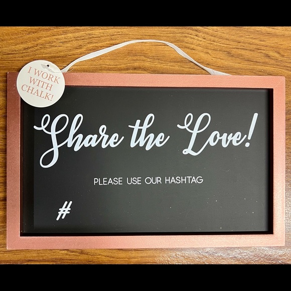 4 wooden Wedding Reserved & hashtag signs - Picture 2 of 2